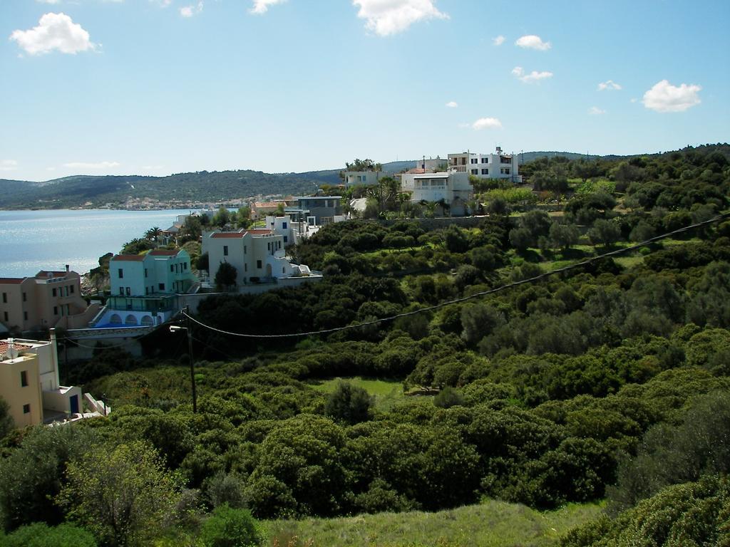 Skinari Apartments Monolia Exterior photo